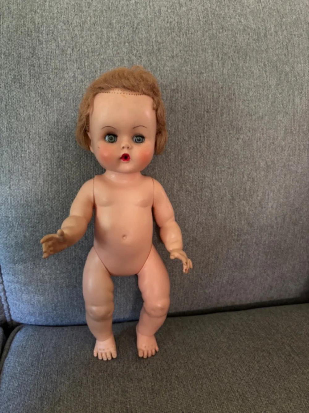 Vintage doll - Possible Betsy Wetsy - 1960's - 13 inch doll